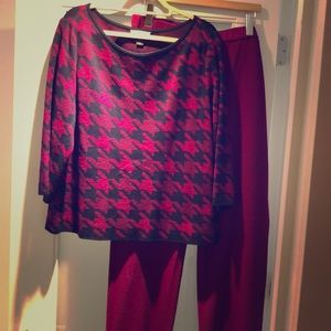 St John Sport slack and sweater set